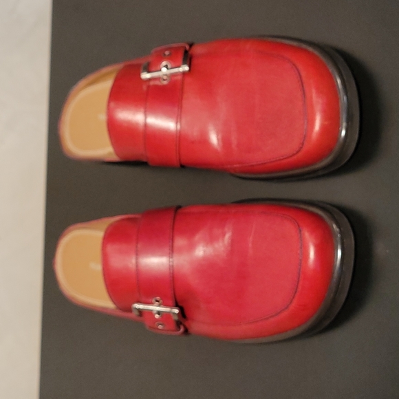 Naturalizer Red Leather w/Buckle Mules 7M - Picture 3 of 12